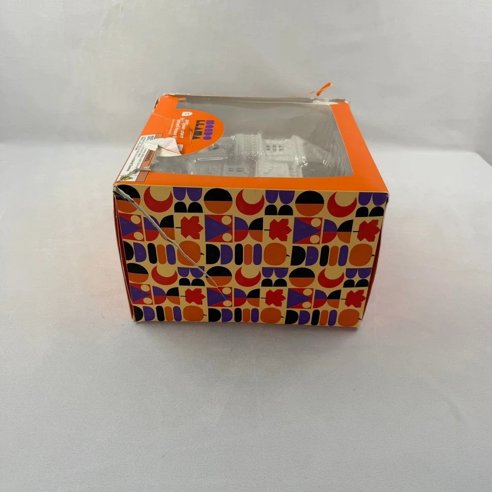 Mondo Llama Paint Your Own Lit Haunted House Kit Halloween Ceramic Craft Set - Picture 3 of 7